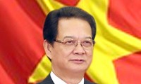 越南政府总理阮晋勇会见巴西外交部长毛罗•维埃拉